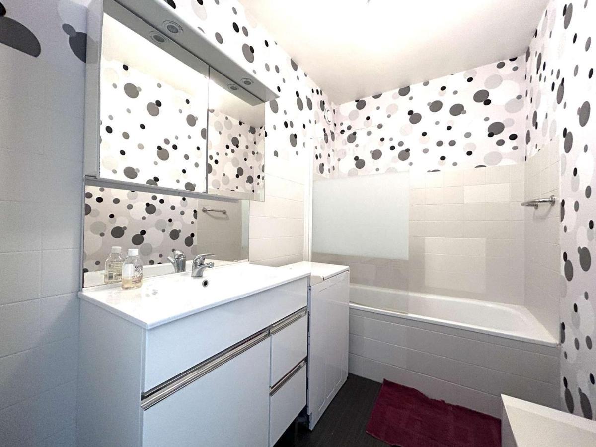 Spacieux Appartement Centre-Ville, 5 Couchages, Proche Plage - Fr-1-224-800 سانت جيل كروا دي فيي المظهر الخارجي الصورة